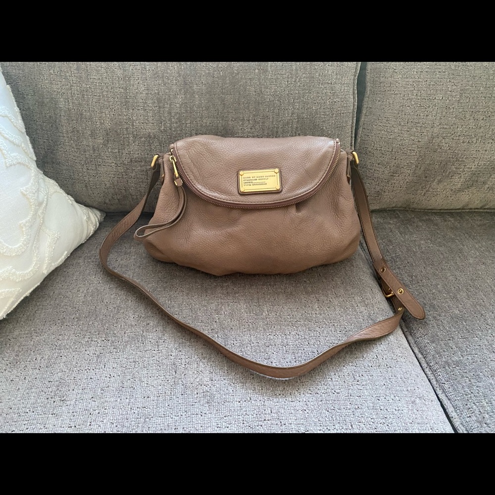 Marc Jacobs cross body bag like new